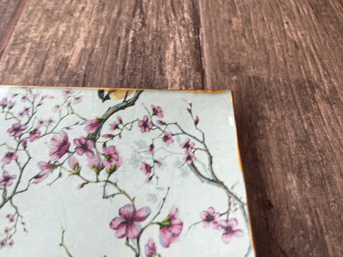 Plato 20 x 20 - Pajarito Cerezo en Flor